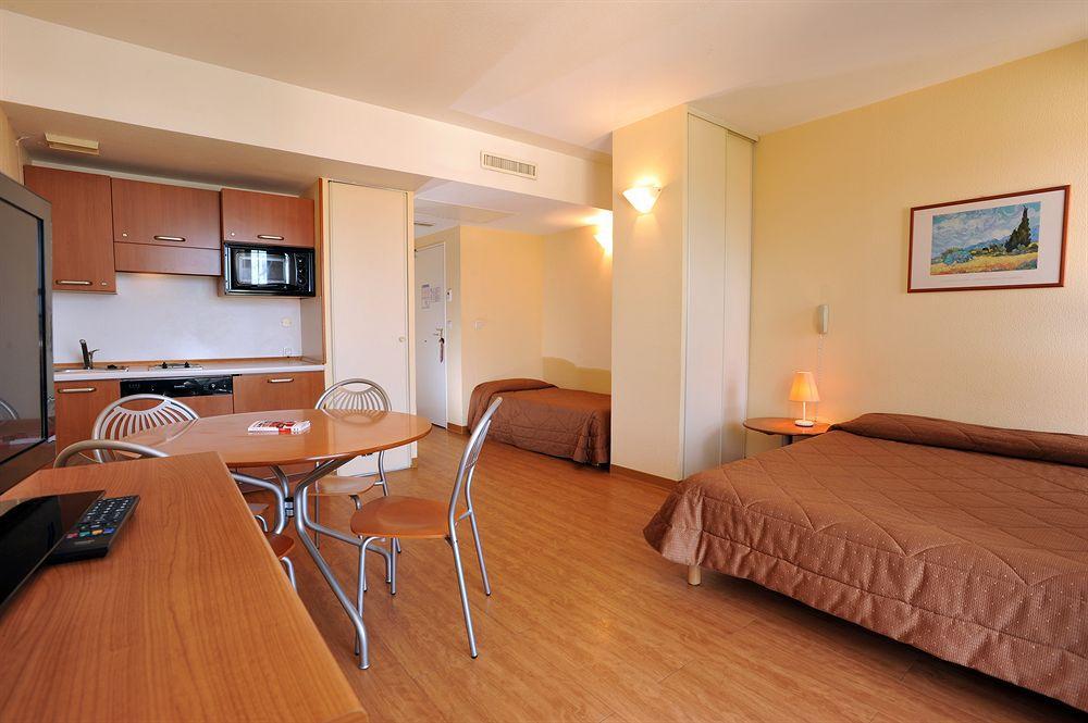 Inter-Hotel Sea Side Park Villeneuve-Loubet Dış mekan fotoğraf