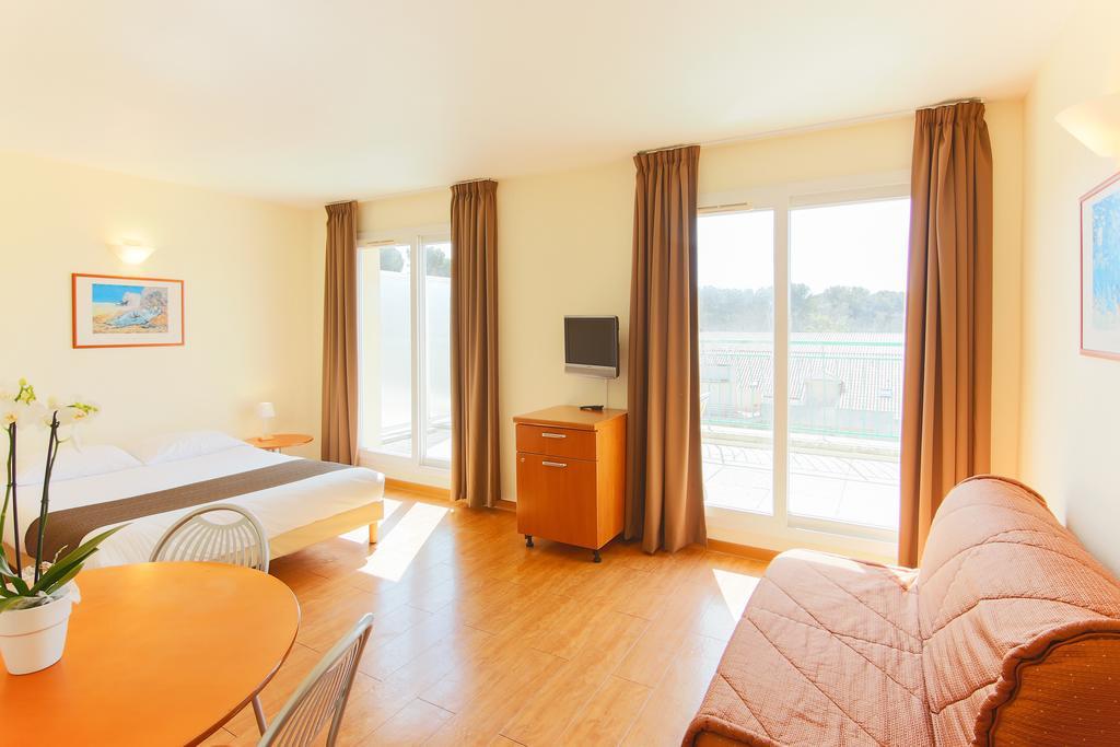 Inter-Hotel Sea Side Park Villeneuve-Loubet Dış mekan fotoğraf